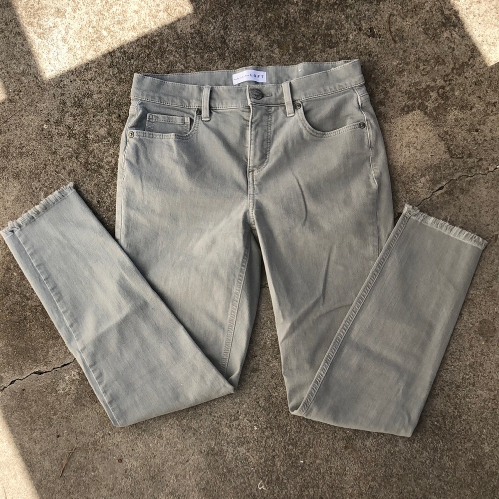 LOFT pale green skinny cropped jeans